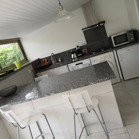 Hébergement de vacances Maison Marie-helene Piscine Partagée *